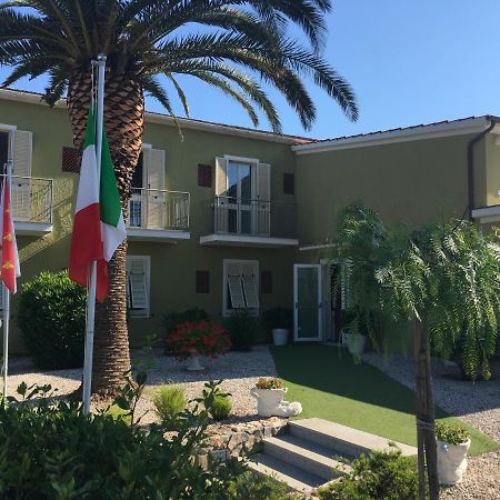 Hotel Barbarossa Porto Azzurro Zewnętrze zdjęcie