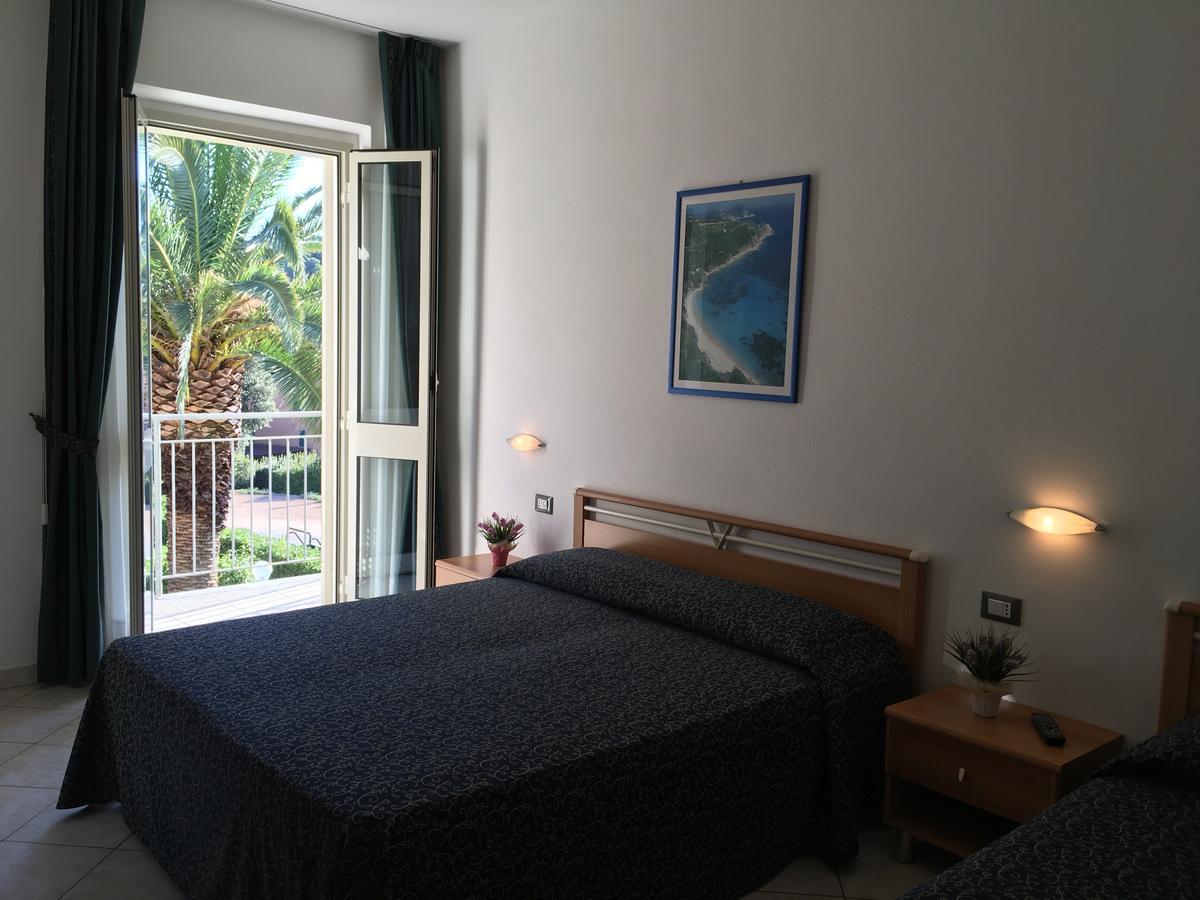 Hotel Barbarossa Porto Azzurro Zewnętrze zdjęcie