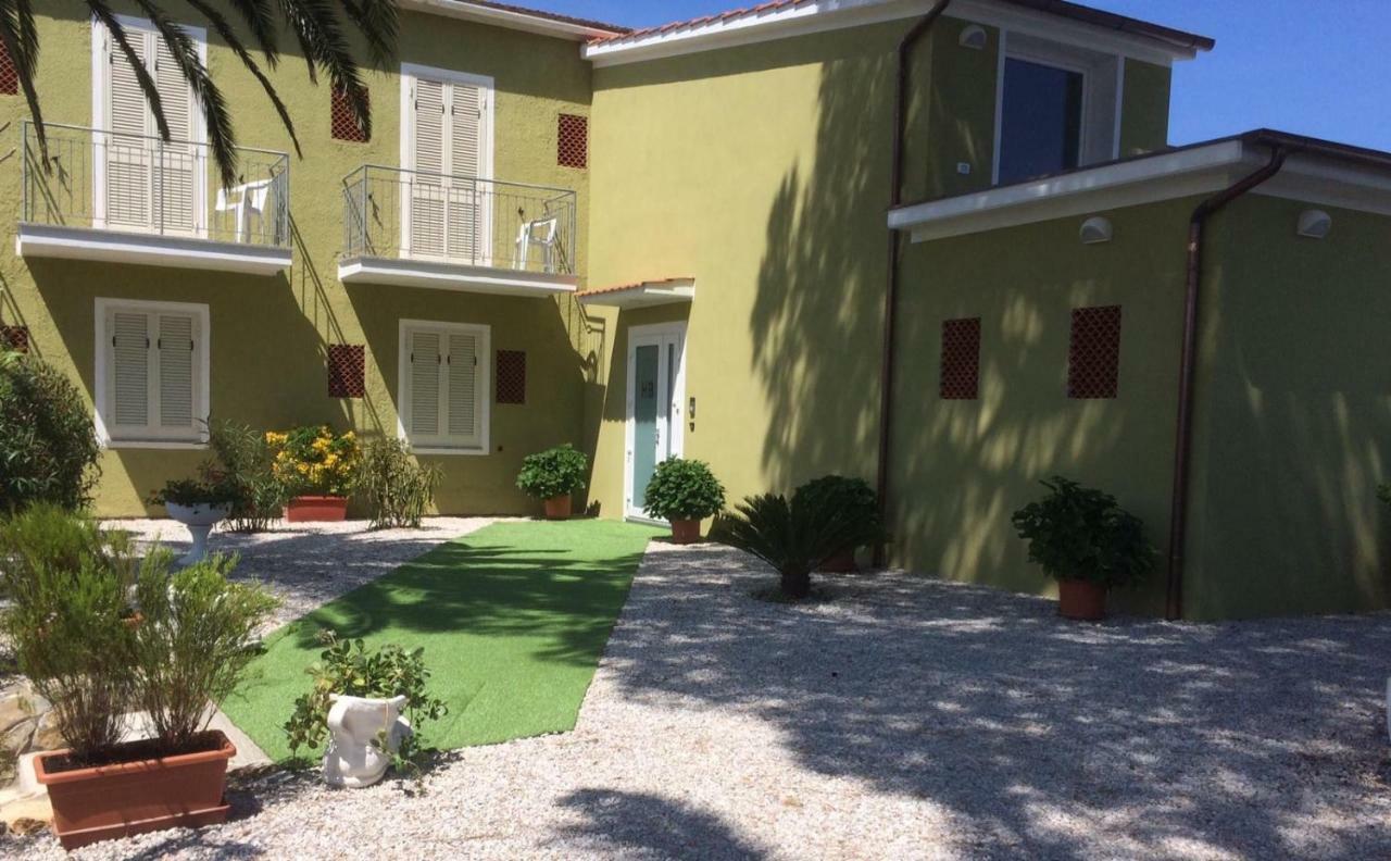 Hotel Barbarossa Porto Azzurro Zewnętrze zdjęcie